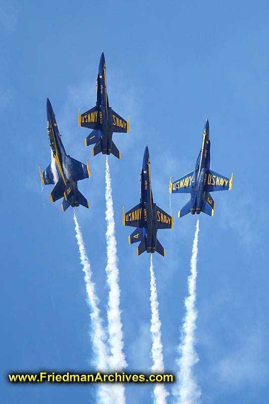 air,military,fighter,jets,F-16,Navy,Blue Angels,formation,blue,sky,air force,exhaust,display,pilots,